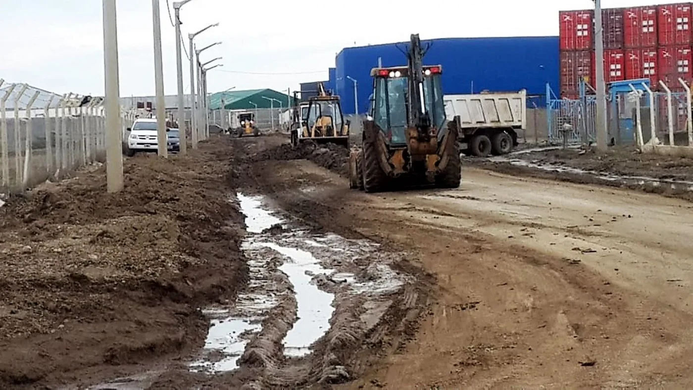 intensos trabajos en las calles de Río Grande.