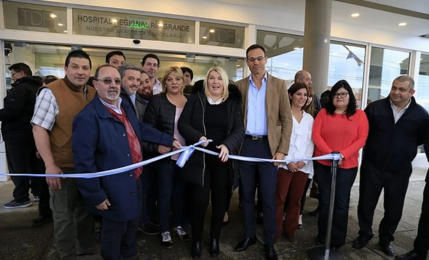 Se inauguró el nuevo ingreso y recepción del Hospital Regional de Río Grande