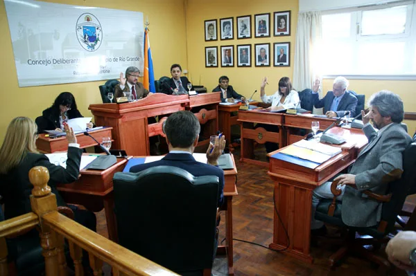 El Concejo Deliberante aprobó readecuación de tarifas impositivas.