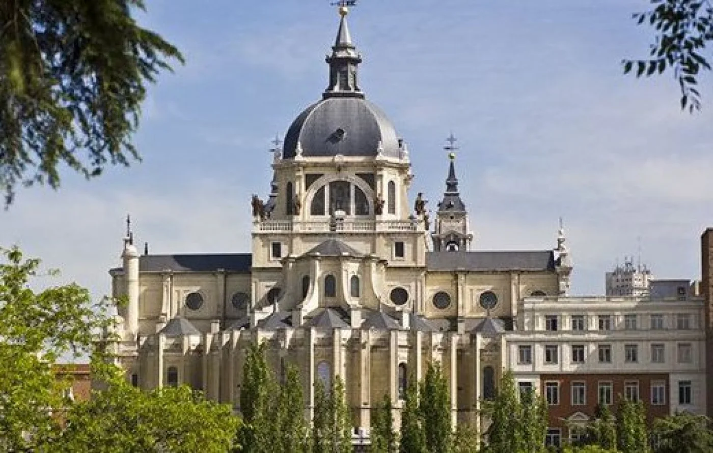 Vista de la Catedral de Madrid.