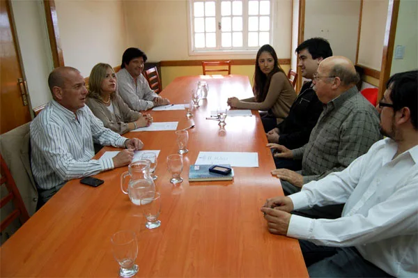 Los siete ediles electos, durante el encuentro realizado el martes.