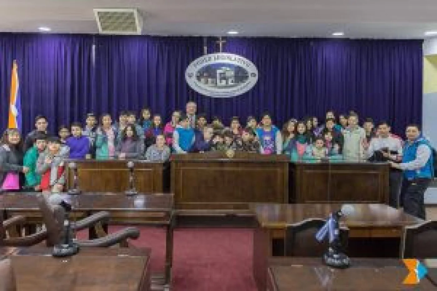 Alumnos de la escuela Nº 46 de Río Grande visitaron el recinto de sesiones de la Legislatura.