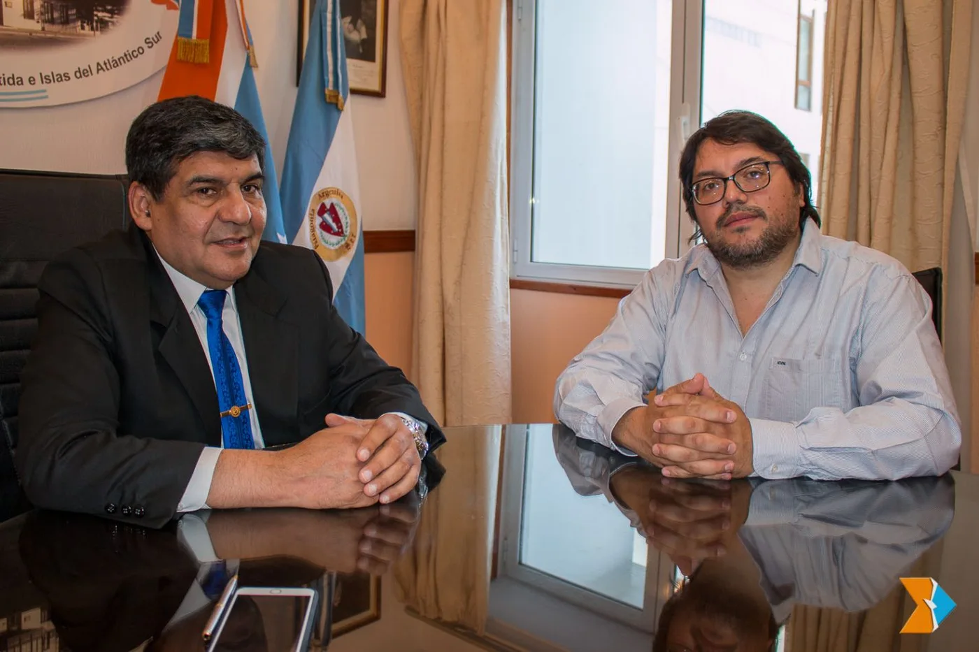 Eduardo Gómez, referente de la academia Hacer Música de Ushuaia, se entrevistó con el Presidente de la Legislatura, vicegobernador Juan Carlos Arcando