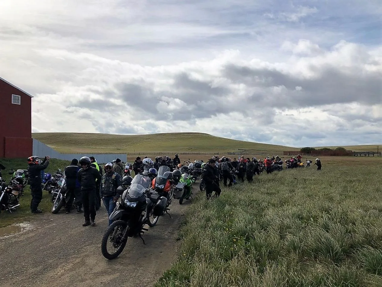 Primera travesía petrolera motoquera.