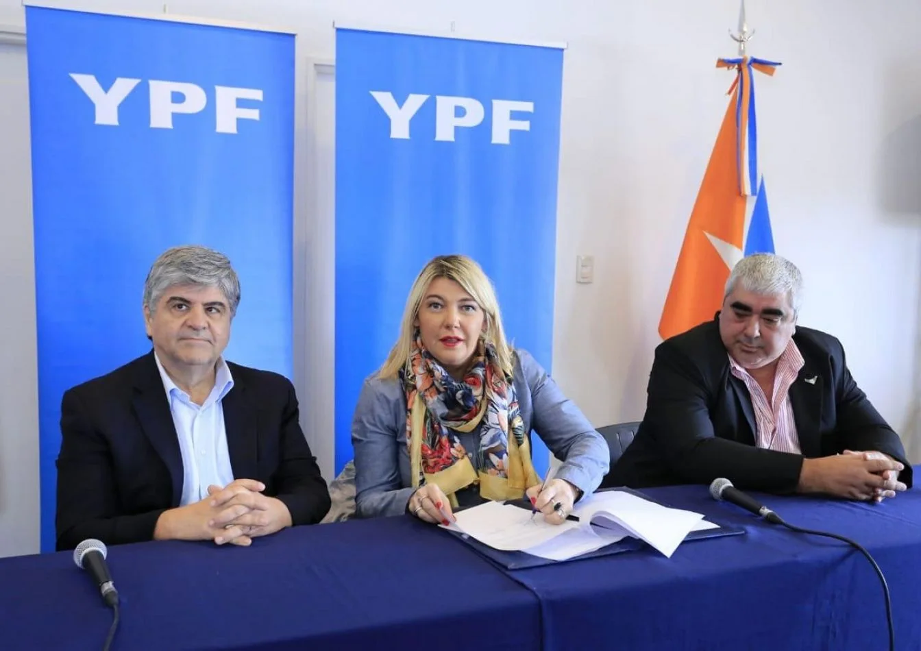 Convenio entre YPF y Gobierno provincial