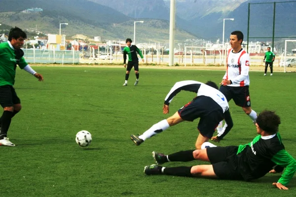 Lo ganaba Cuervos FDM hasta que se suspendió. (Foto gentileza: www.labestiadeportiva.com)