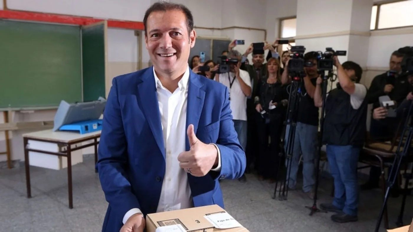 Omar Gutiérrez, renueva su mandato con 39,91% de los votos con el 98% de las mesas escrutadas.