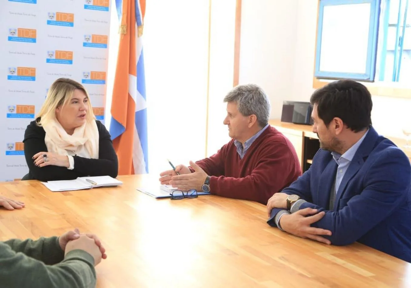 La gobernadora Rosana Bertone mantuvo este miércoles en Río Grande un encuentro con CIT-TDF