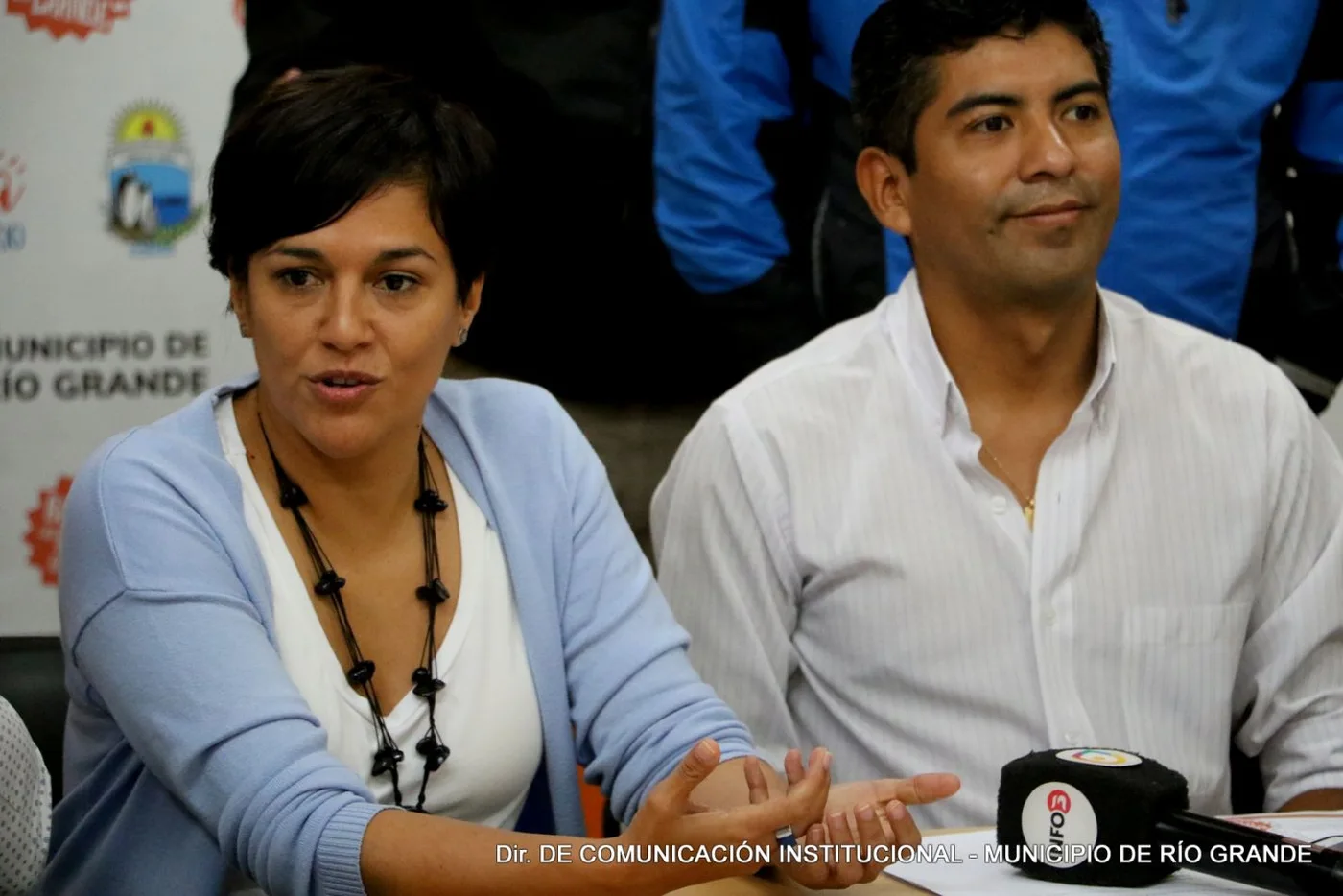 Secretaria de Promoción Social, Analía Cubino junto a Director General de Gestión Ciudadana, Javier Calisaya.