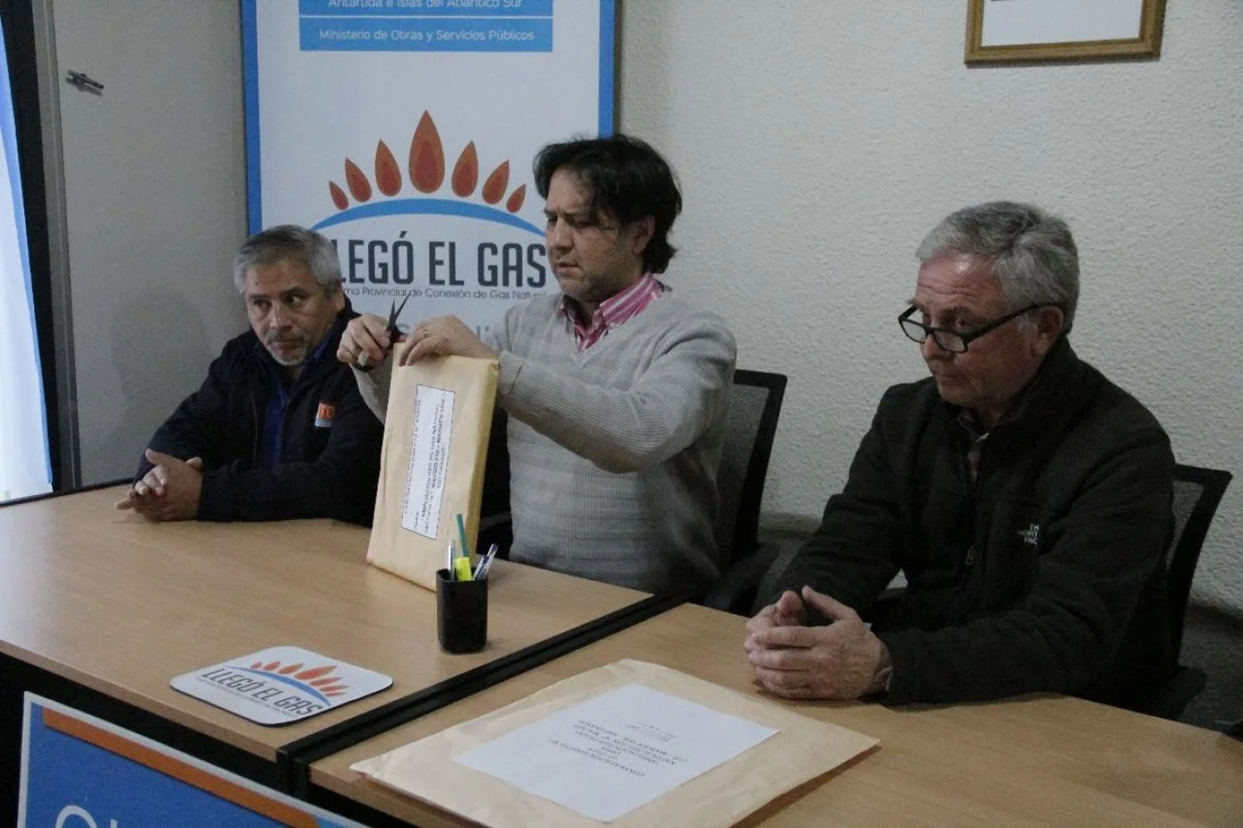 Se realizó la apertura de sobres de licitación para obras del programa "Llegó el Gas"