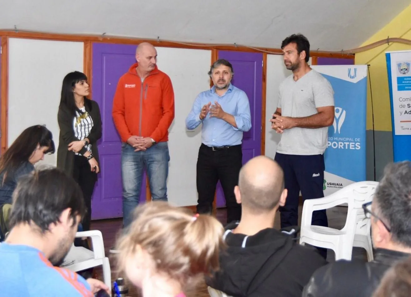 Dalla Fontana brindó una charla de concientización