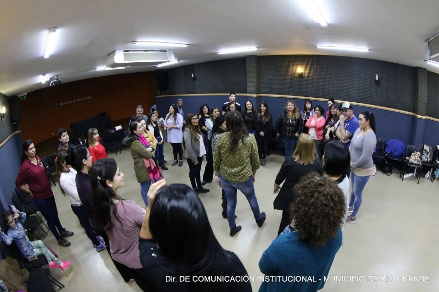 El municipio de Río Grande y la UNPA capacitan a estudiantes y profesionales de Trabajo Social