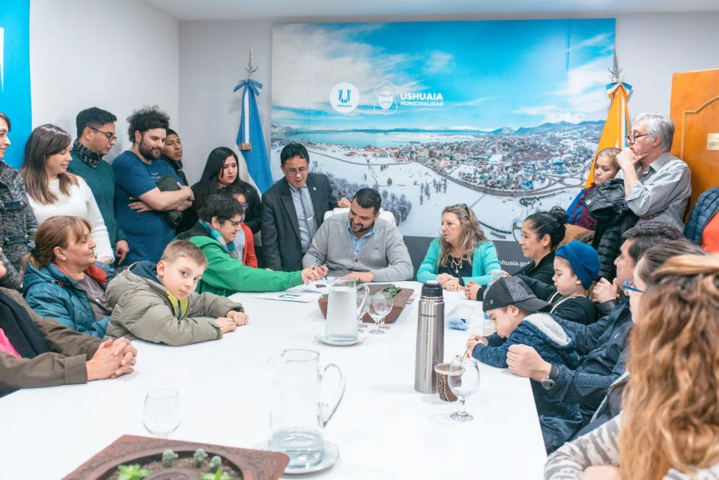 Vuoto firmó un acta compromiso para 36 soluciones habitacionales