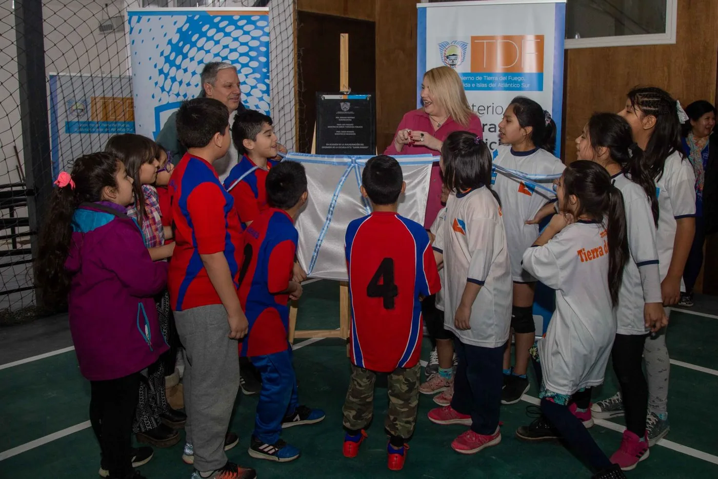 Se inauguró el gimnasio de la escuela 31 “Juana Manso” de Ushuaia.