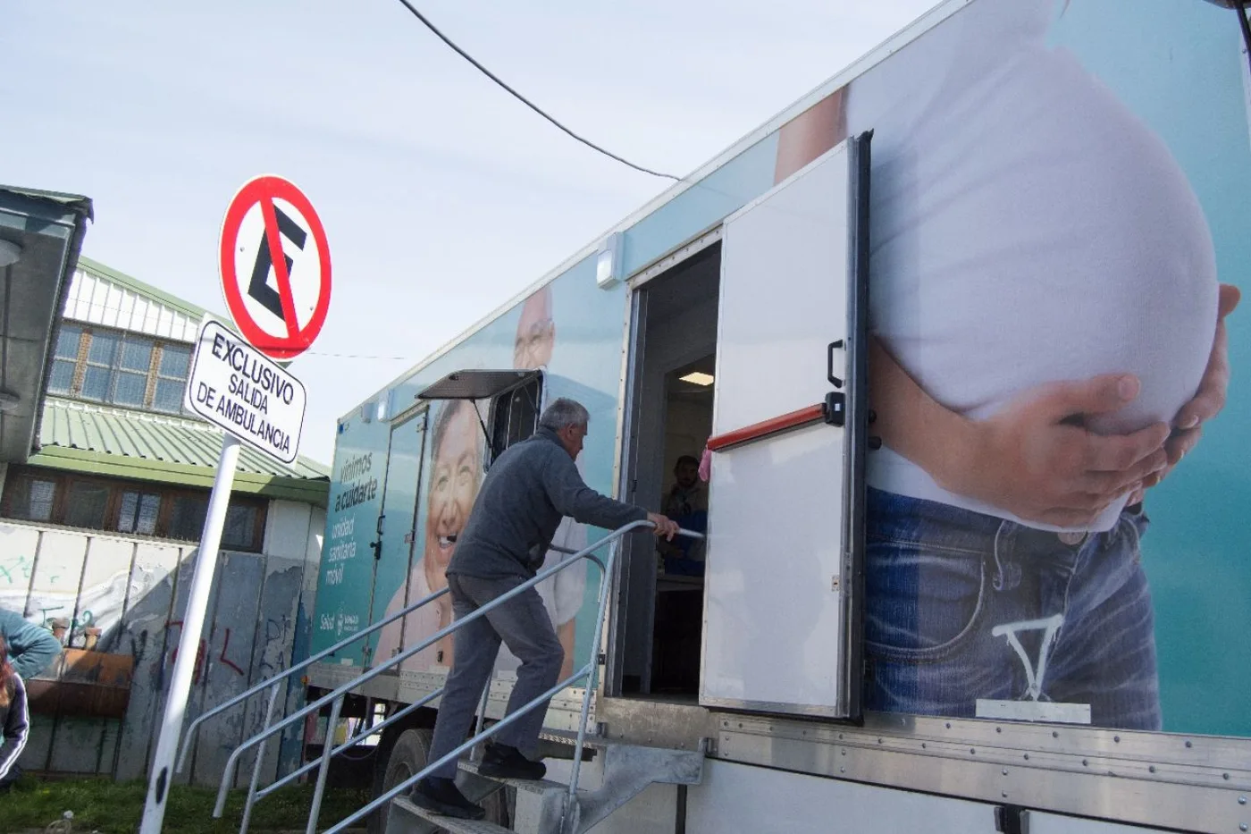 Camión sanitario móvil de la Municipalidad de Ushuaia