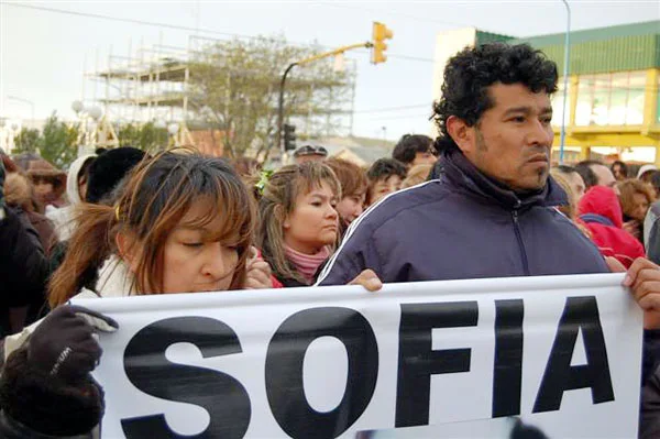 Fabián Herrera y María Elena Delgado, claman por Sofía.