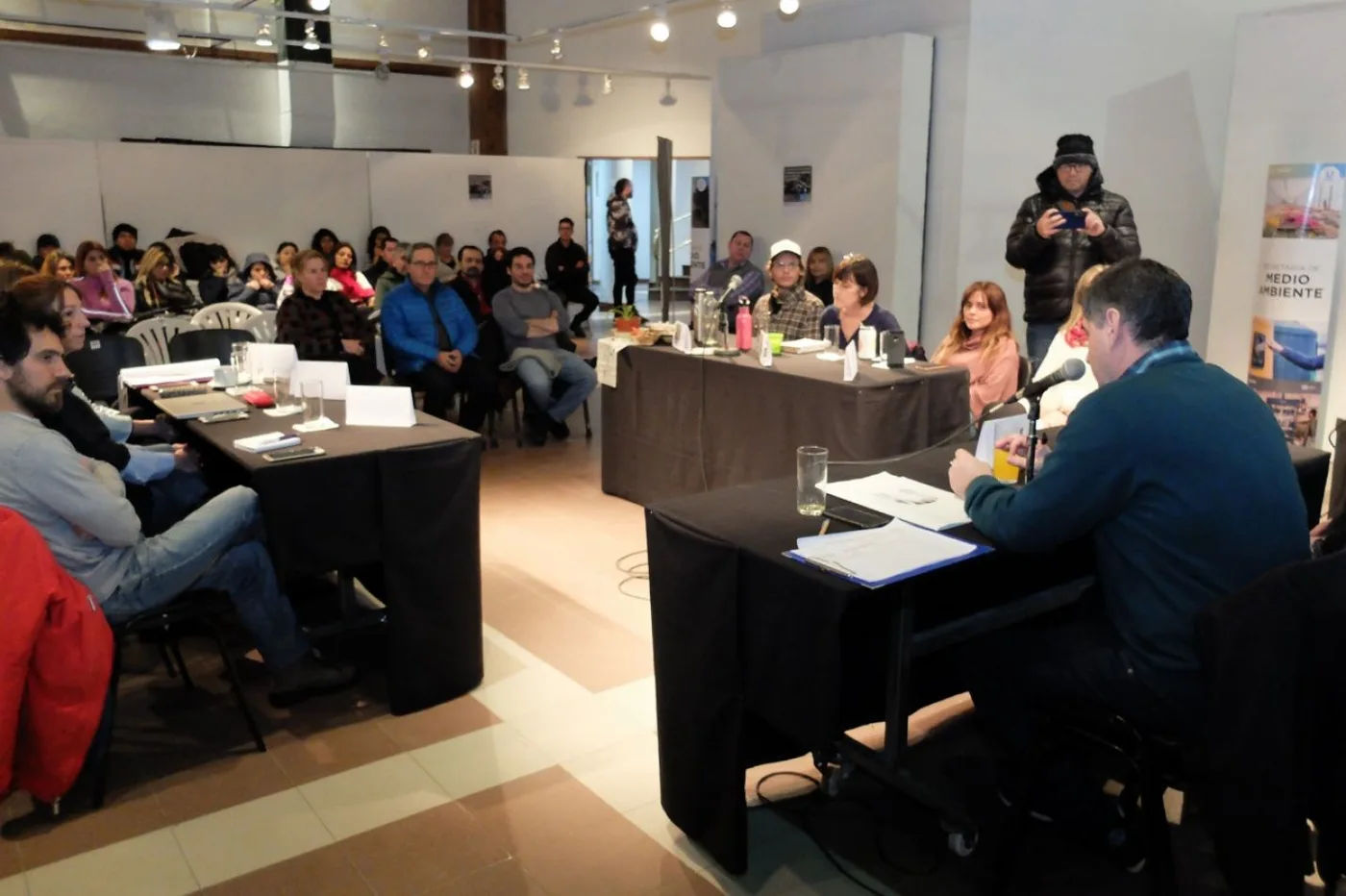 Jornada de análisis sobre la prohibición de plásticos descartables en la ciudad de Ushuaia