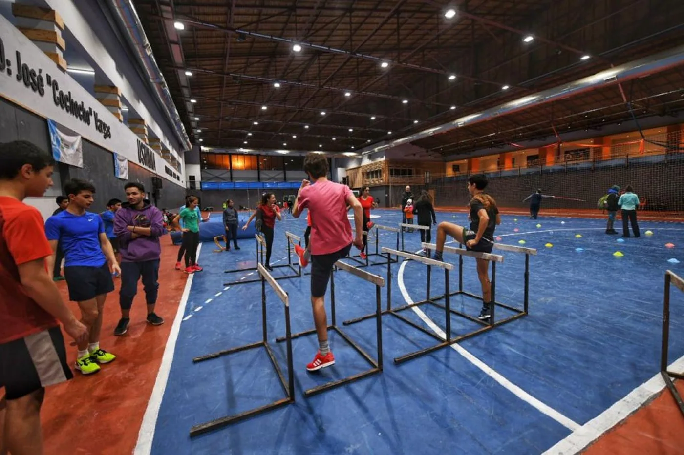 Fuerte entrenamiento de la Escuela Municipal de Atletismo