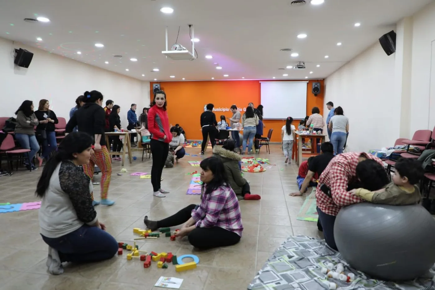 Taller ‘Pintando caminos azules’ en el Museo “Virginia Choquintel”