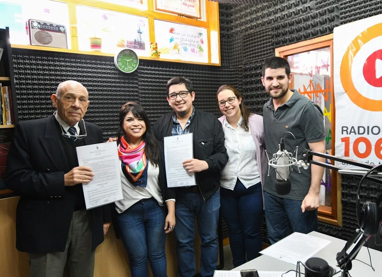 Duré reconoció al programa radial "Memorias Selknam