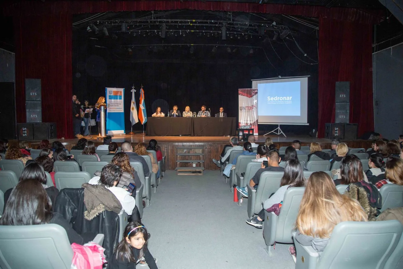 Entrega de diplomas a profesionales de Salud Mental