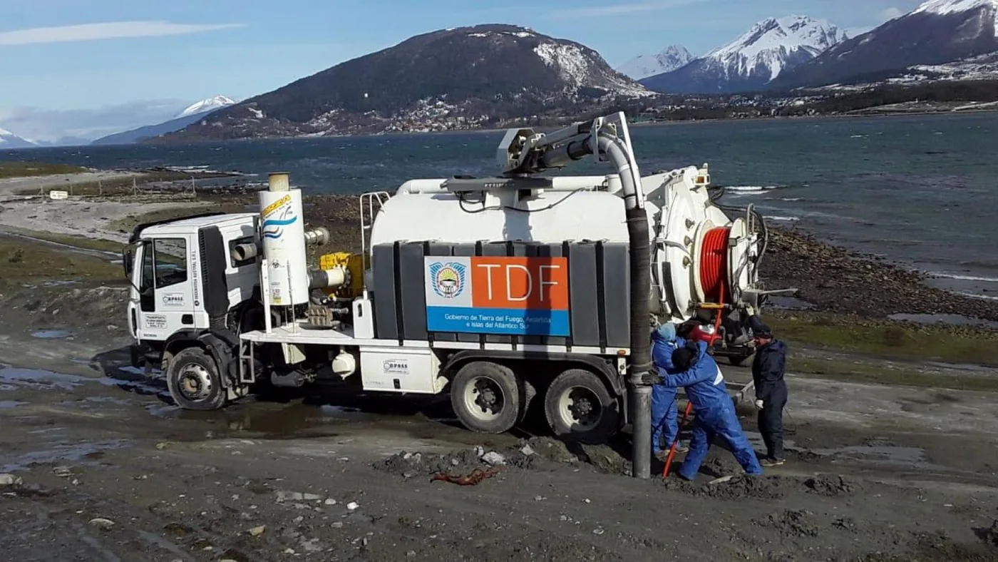 Sigue en marcha el mantenimiento del sistema sanitario de Ushuaia