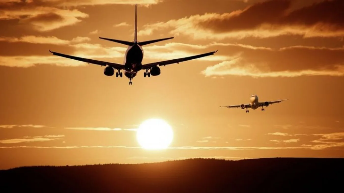 Proponen aplicar impuestos a los programas de pasajeros frecuentes en aviones