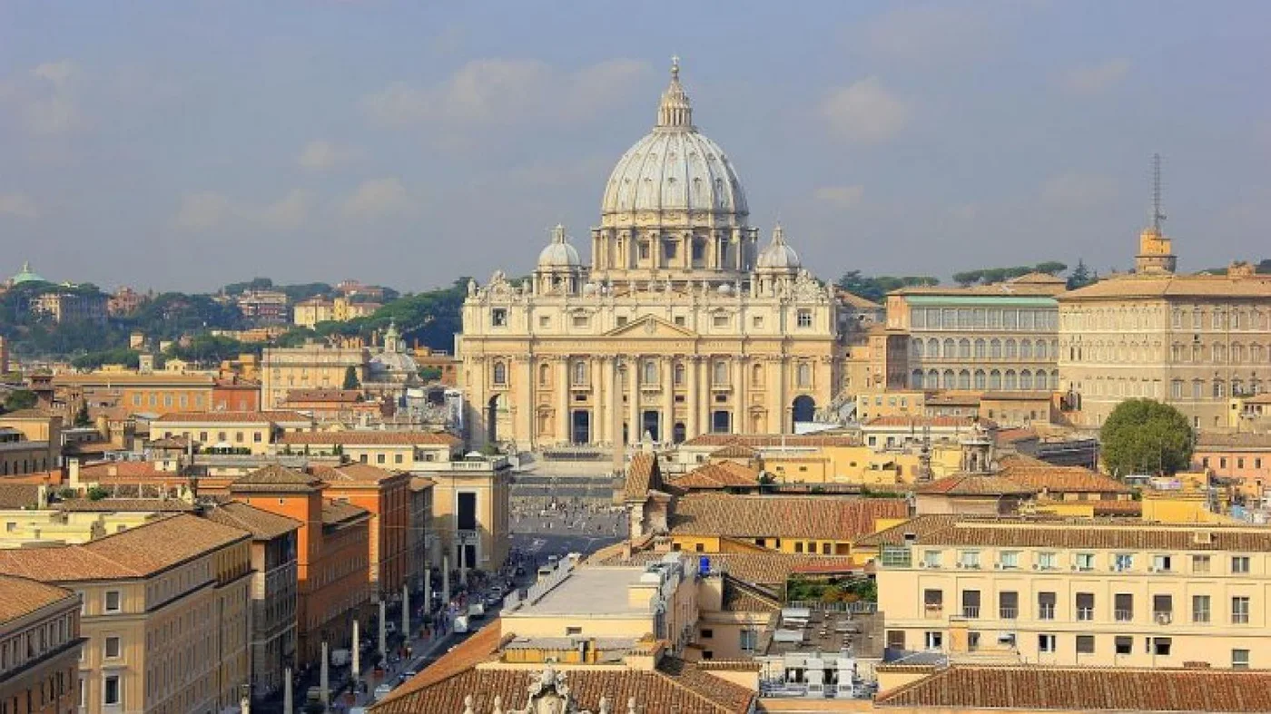 Aseguran que el Vaticano está al borde de la insolvencia