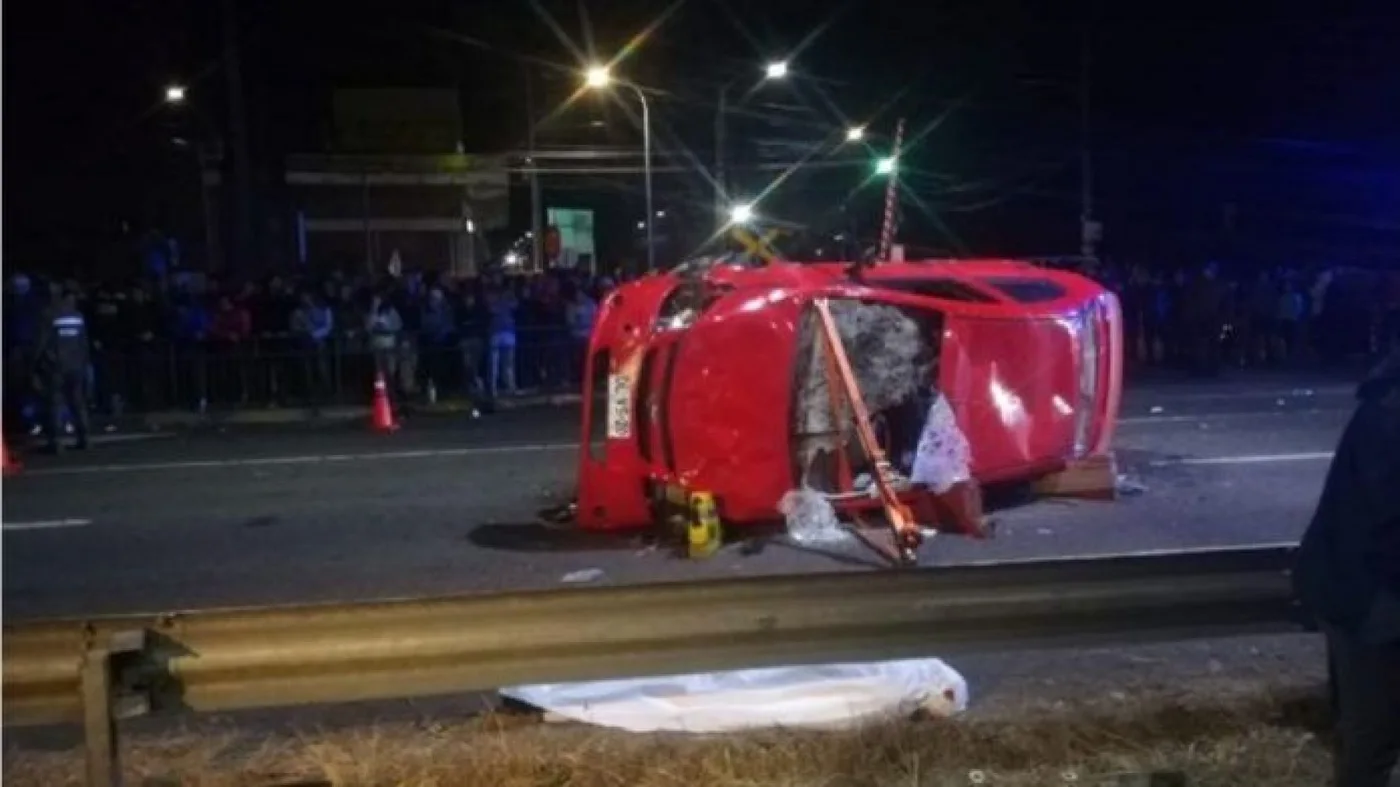Un automovilista embistió una manifestación y mató a dos personas