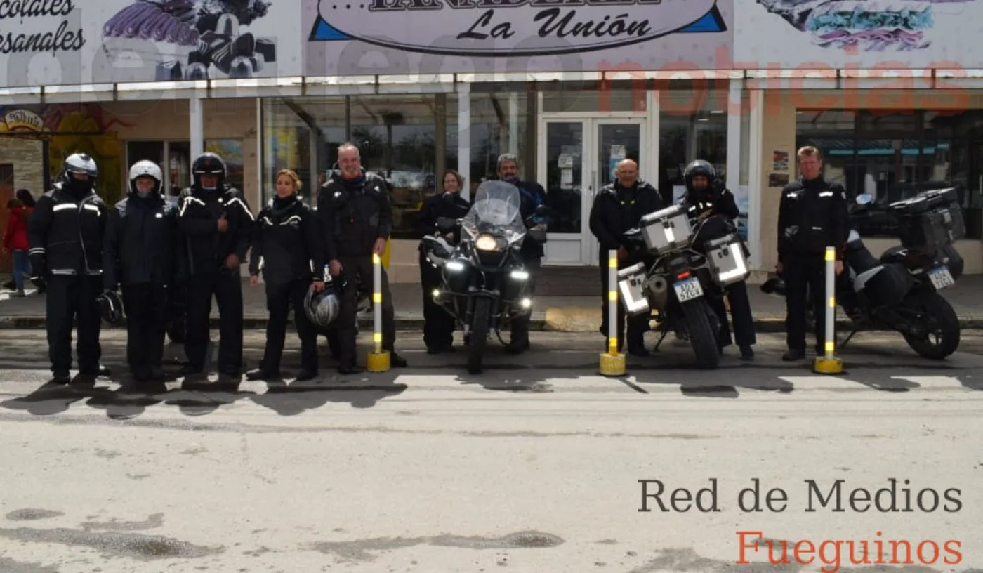 Motoqueros cordobeses, de paso por Tierra del Fuego