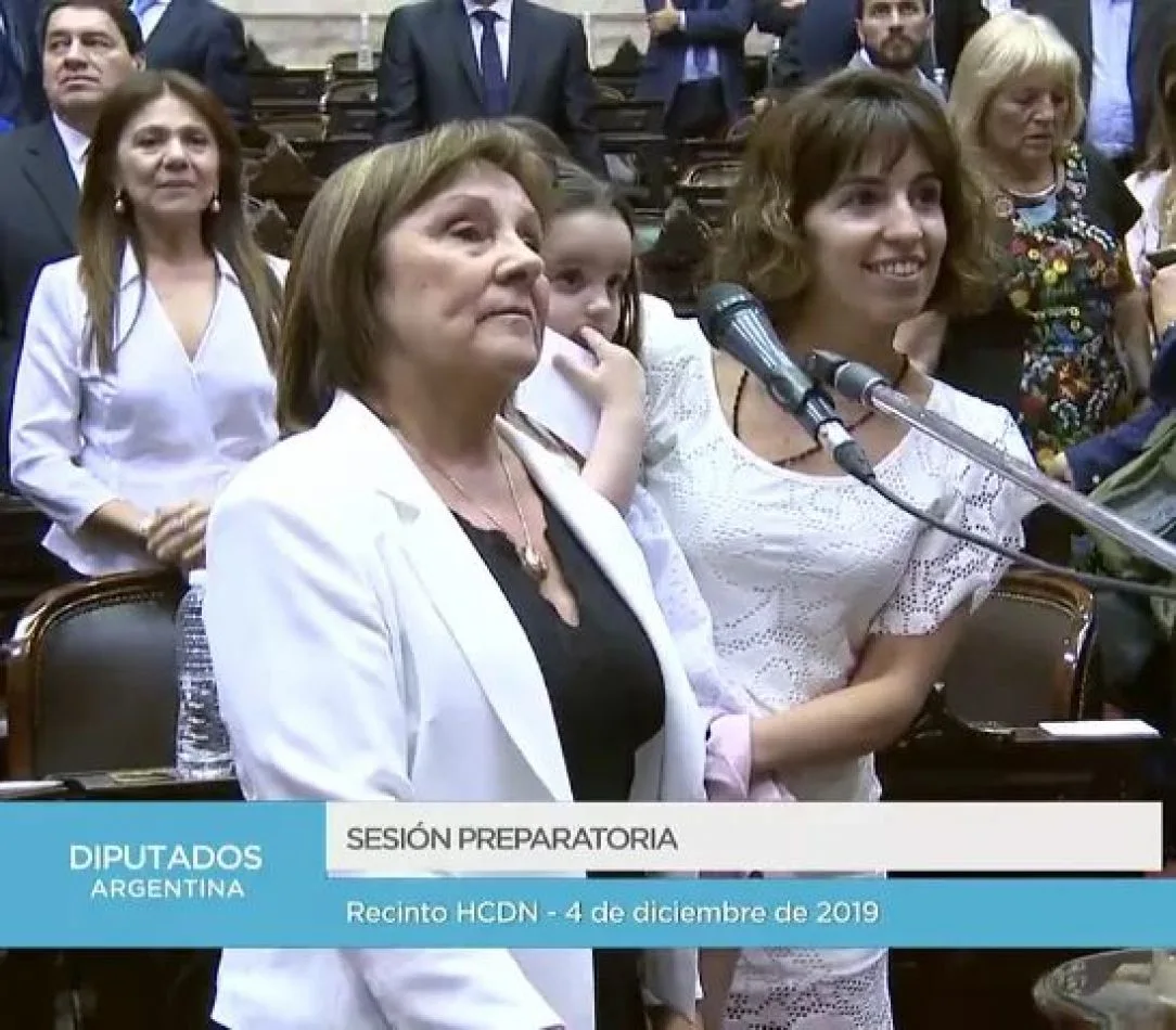 Mabel Caparrós, juró como Diputada Nacional en la sesión preparatoria de la Cámara de Diputados de la Nación.