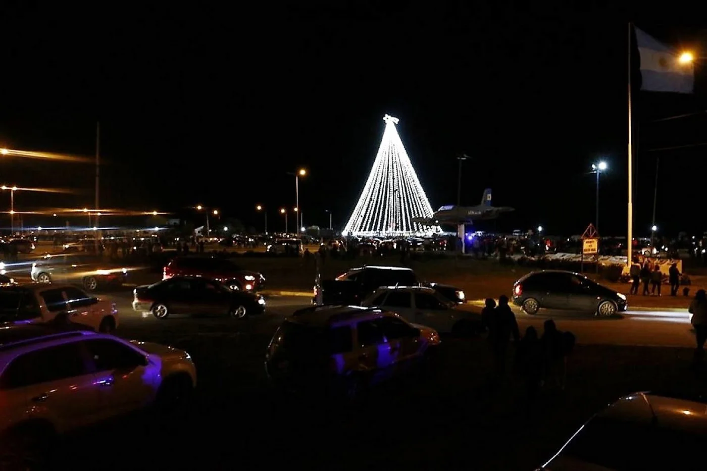 Encendieron las luces del árbol de Navidad