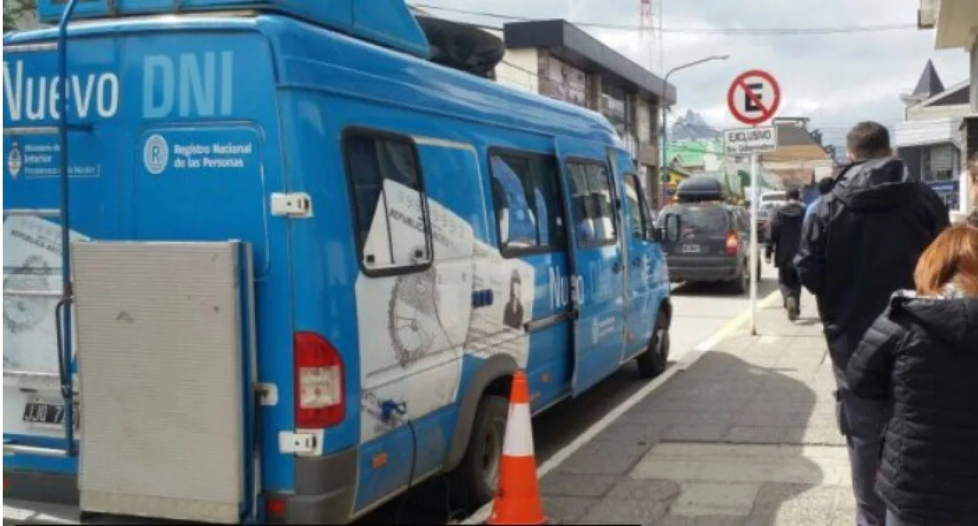 La Unidad Móvil del RENAPER atenderá en Ushuaia durante todo enero