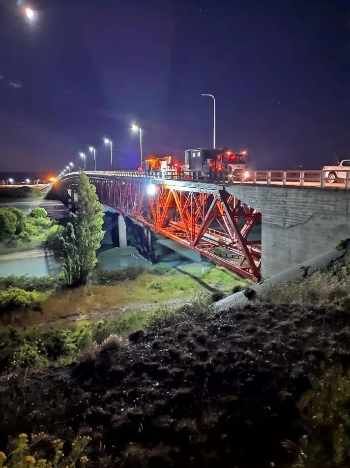 Finalizó la reparación del puente de río Santa Cruz