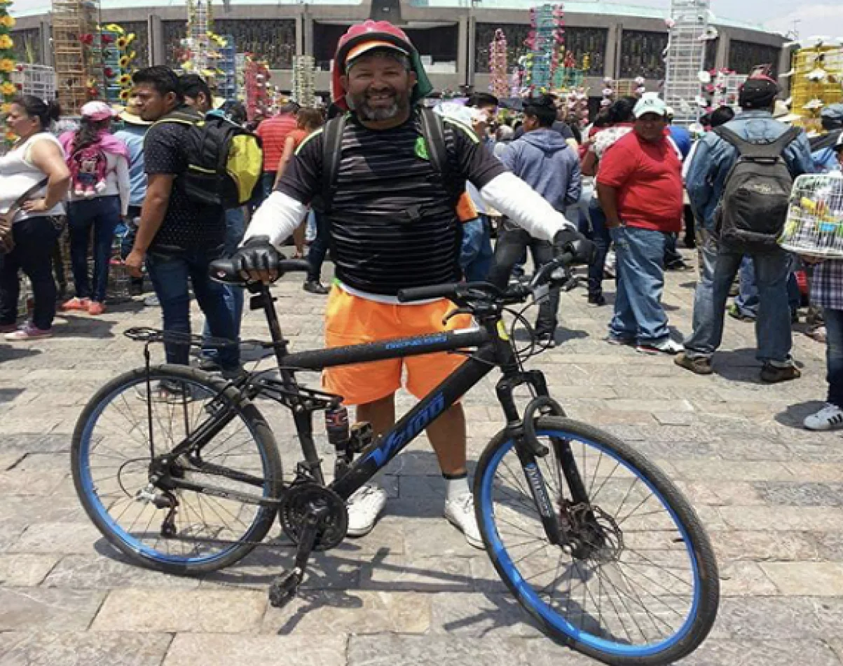 Ciclista mexicano busca llegar a Ushuaia en bicicleta