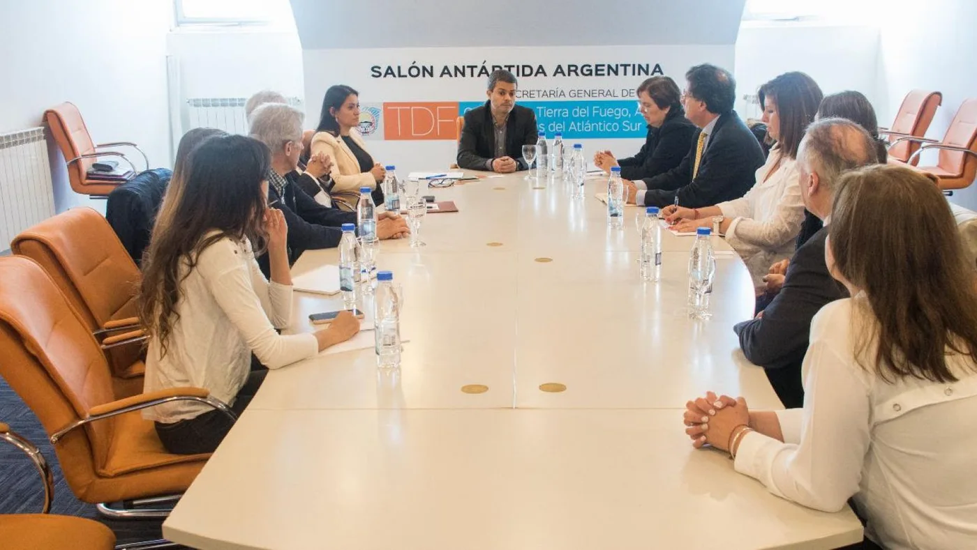 Andrés Dachary se reunió con autoridades consulares provinciales