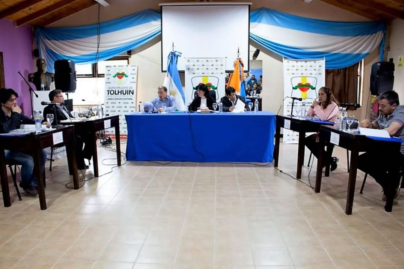 Sesion del Concejo Deliberamte de Tolhuin.