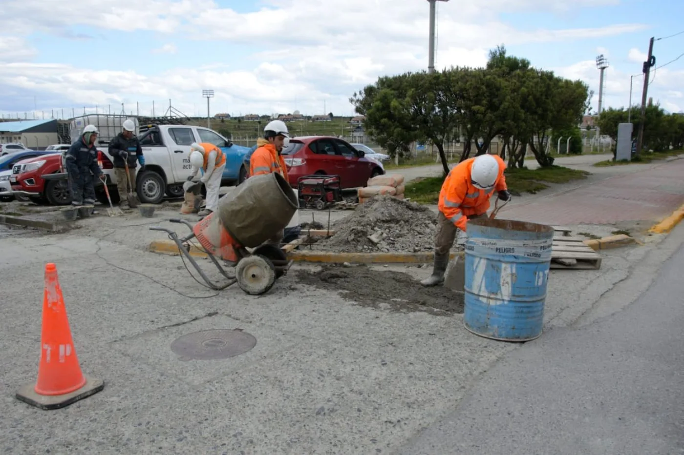 Se trabaja en la colocación de nuevos semáforos en la ciudad