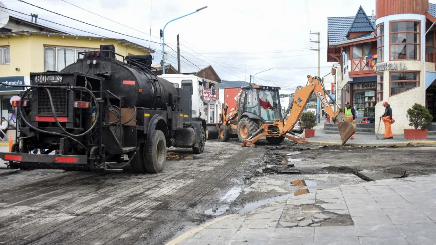 Siguen los trabajos para la recuperación vial del barrio Gaucho Rivero