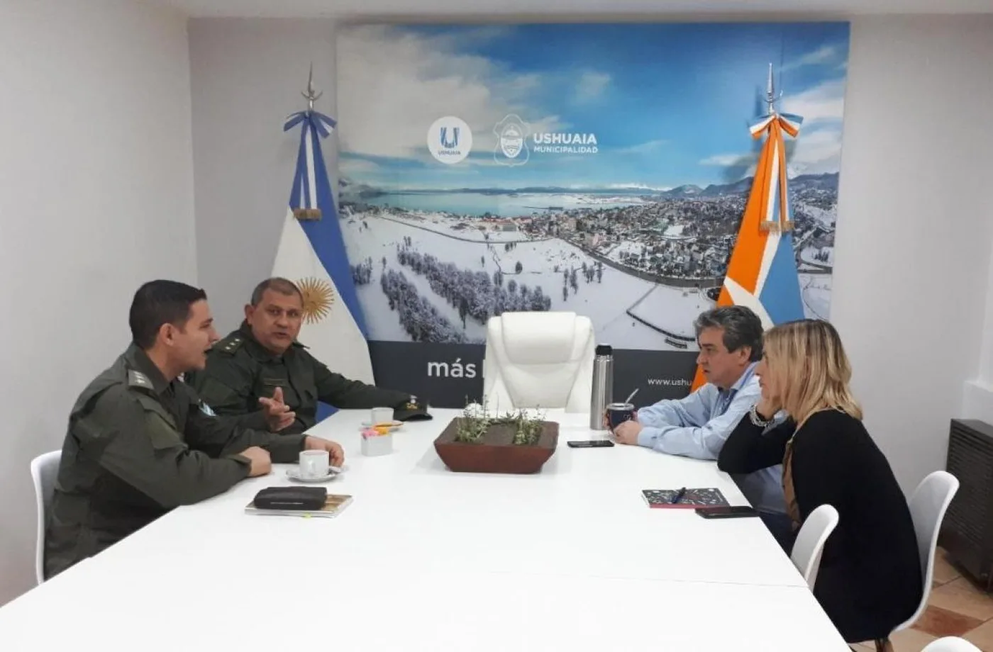 La Municipalidad recibió al Comandante mayor de la Gendarmería Nacional