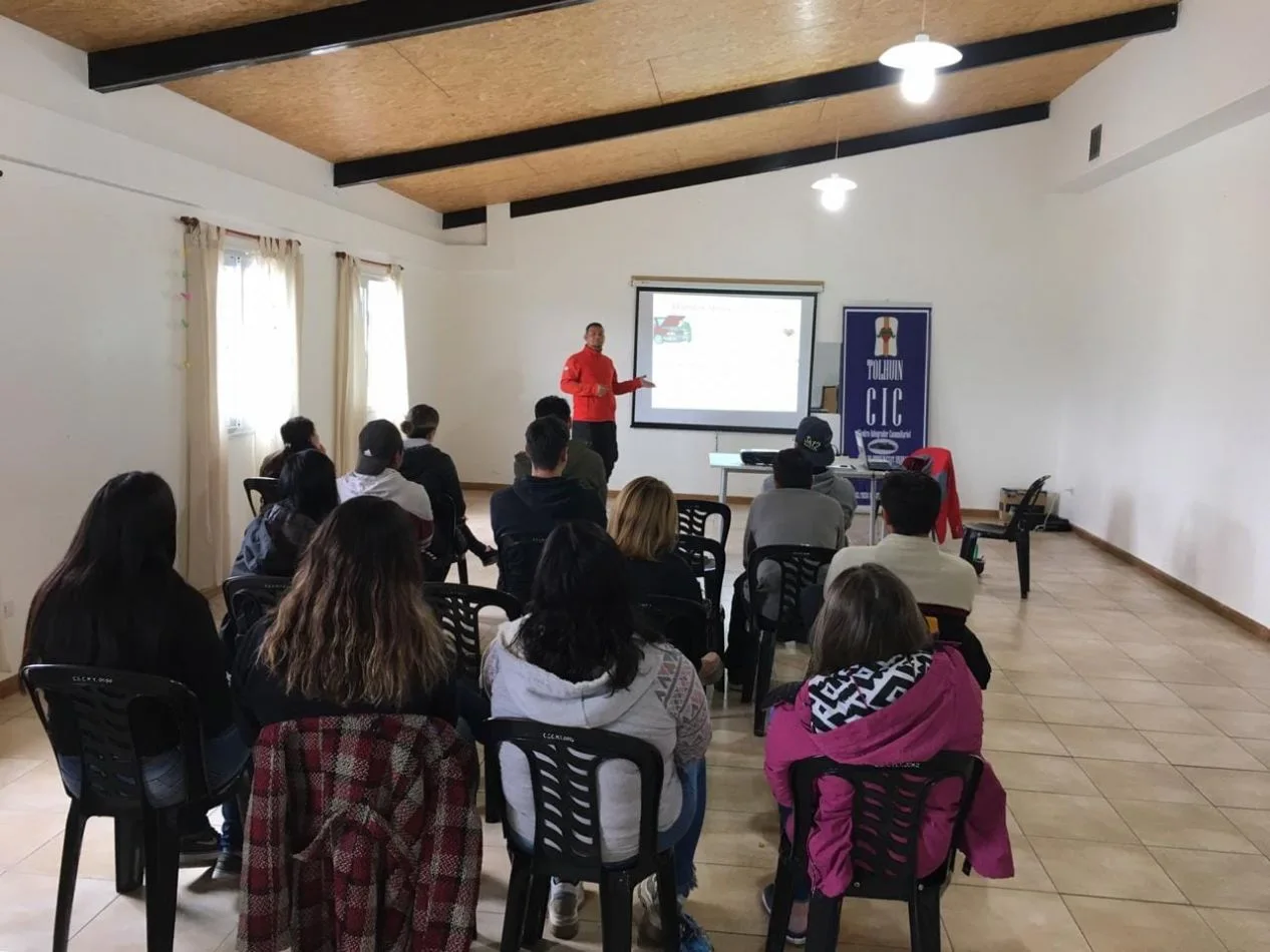 Se dictará en horario nocturno el curso teórico para la obtención de Licencia Nacional