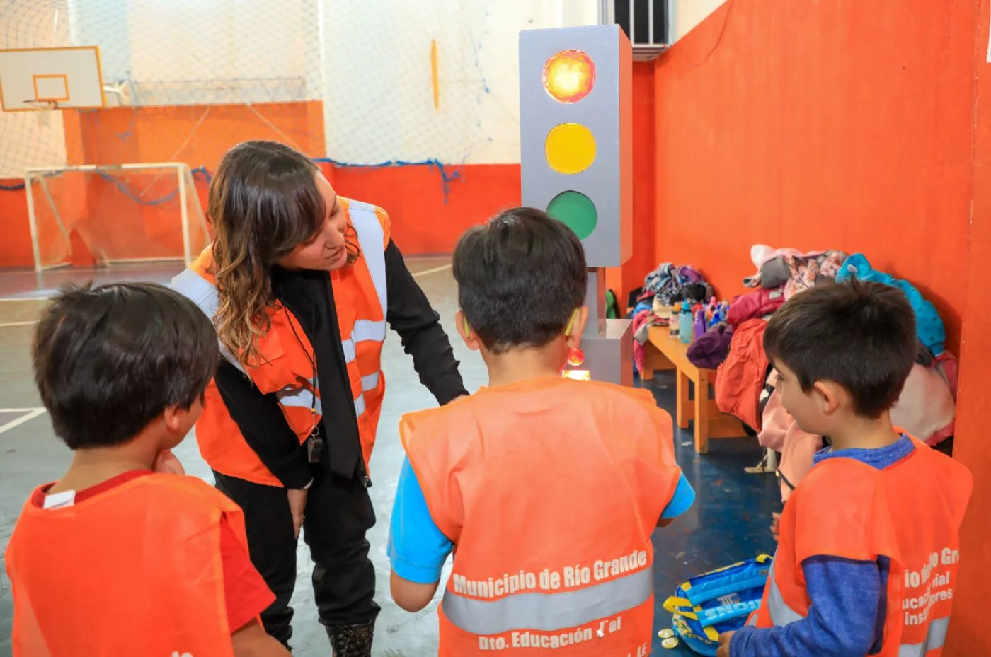 Talleres de Educación Vial en distintos gimnasios municipales.