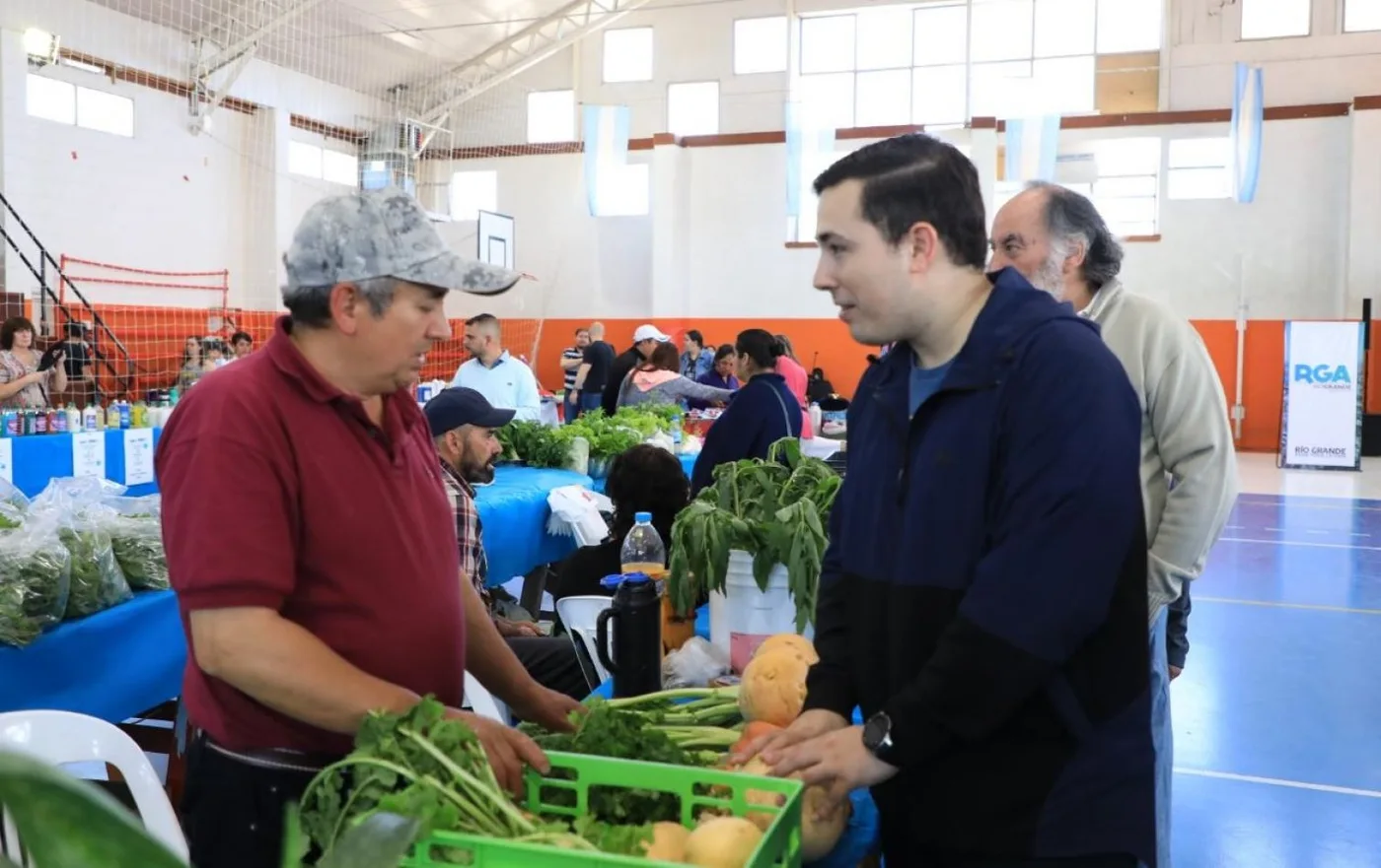 Gran cantidad de vecinos aprovecharon la Feria Popular municipal