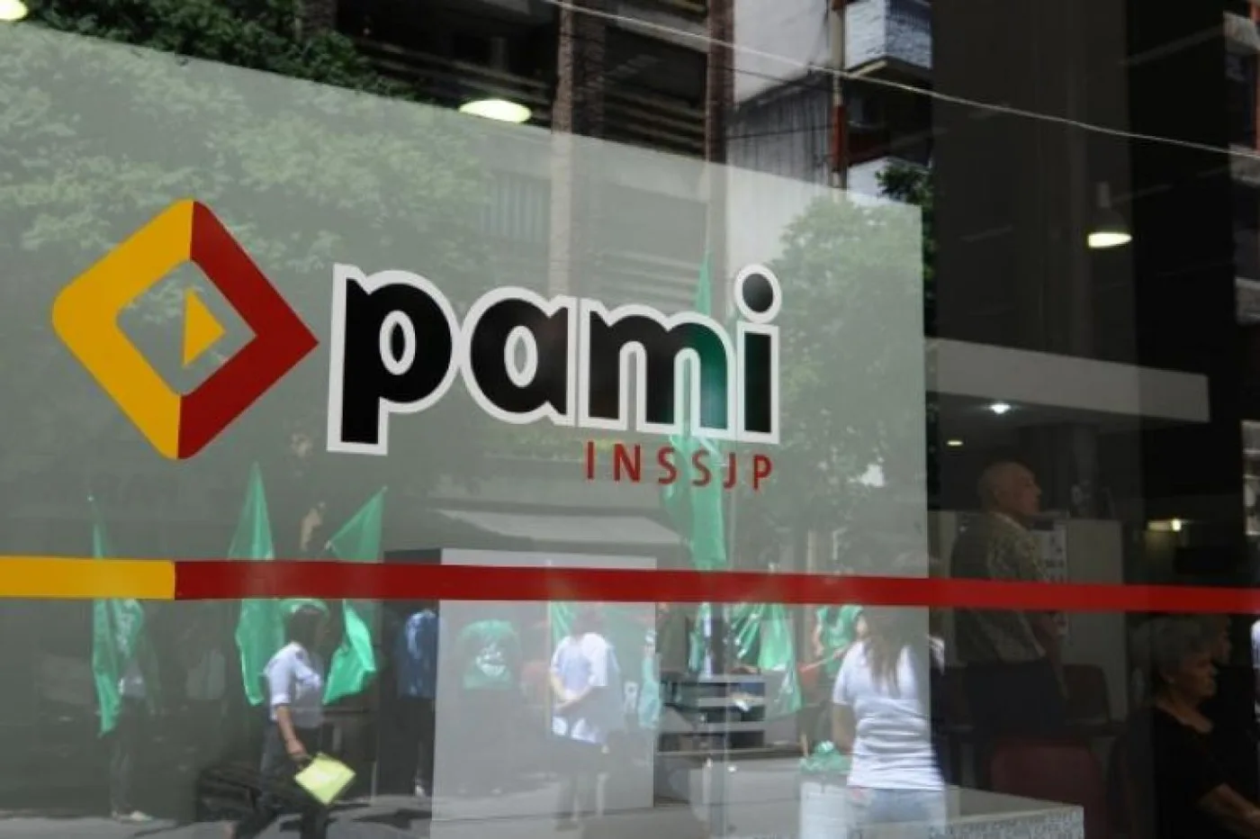 PAMI lanzó un “vademécum” con 170 medicamentos gratis para jubilados
