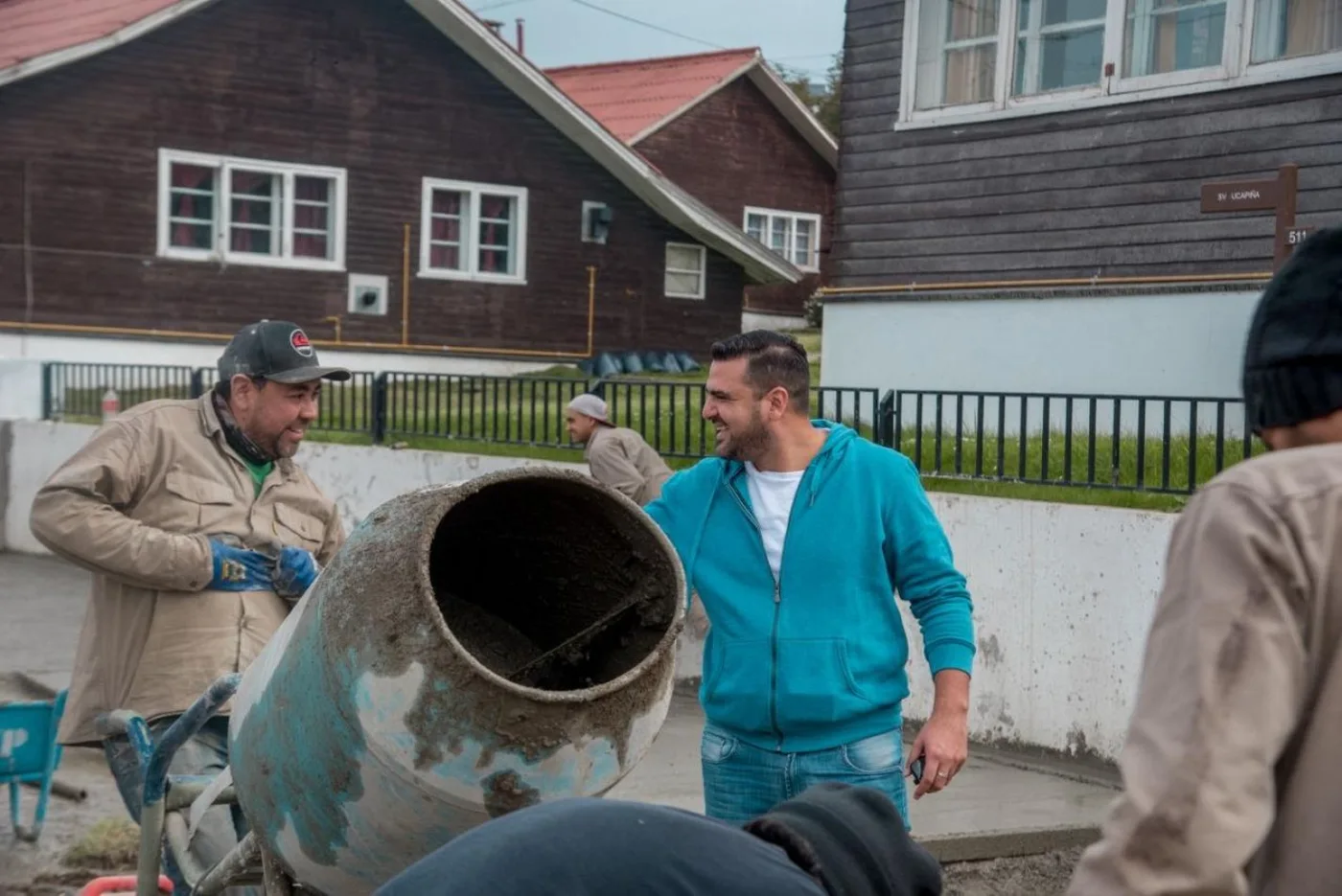 El intendente  de la ciudad de Ushuaia, Walter Vuoto, recorrió diferentes obras en marcha