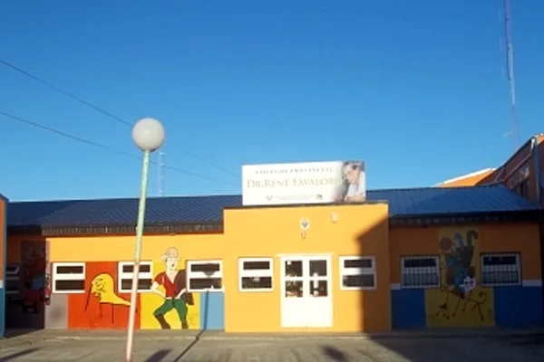 El Colegio Dr. René Favaloro se emplaza en el barrio INTEVU.