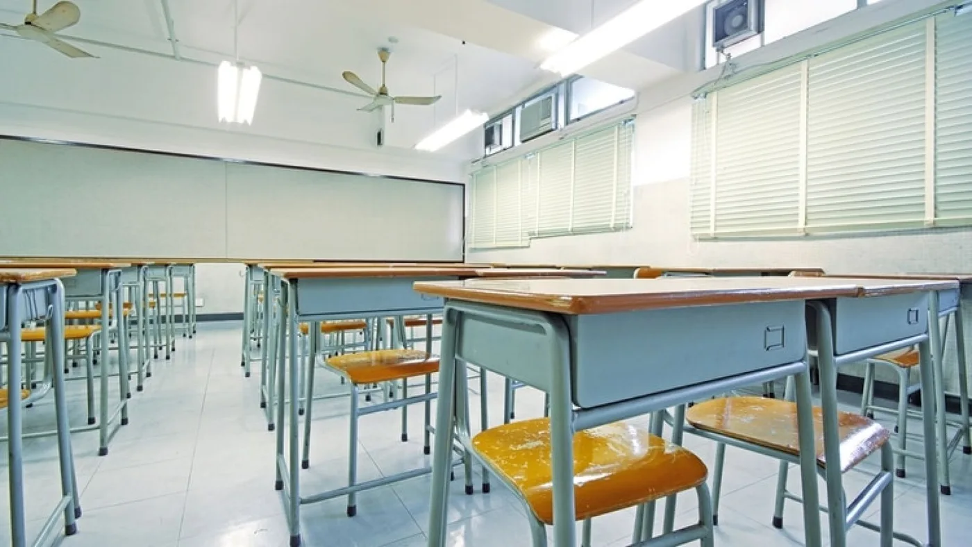 El Gobierno anunciaría este sábado la suspensión de clases en escuelas primarias y secundarias de todo el país
