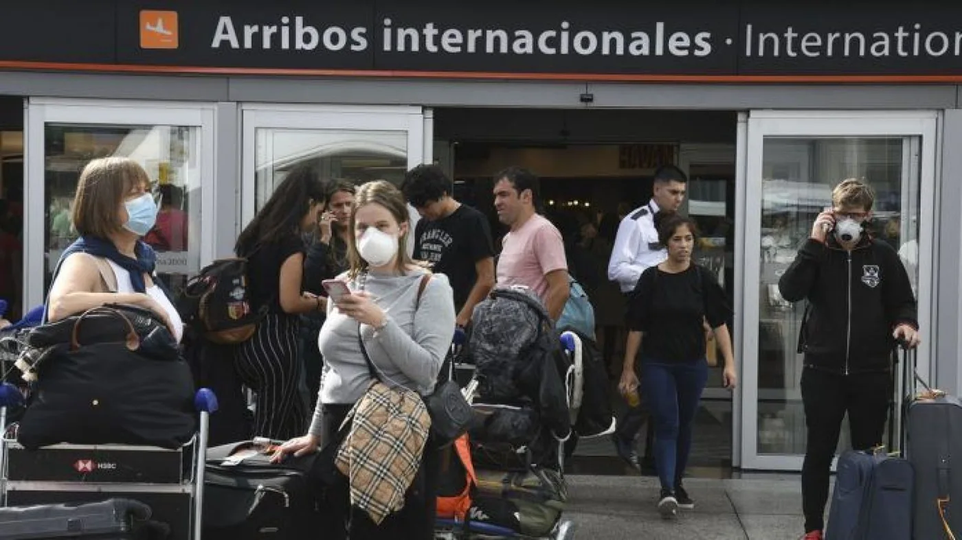 Habilitarán vuelos escalonados para repatriar argentinos