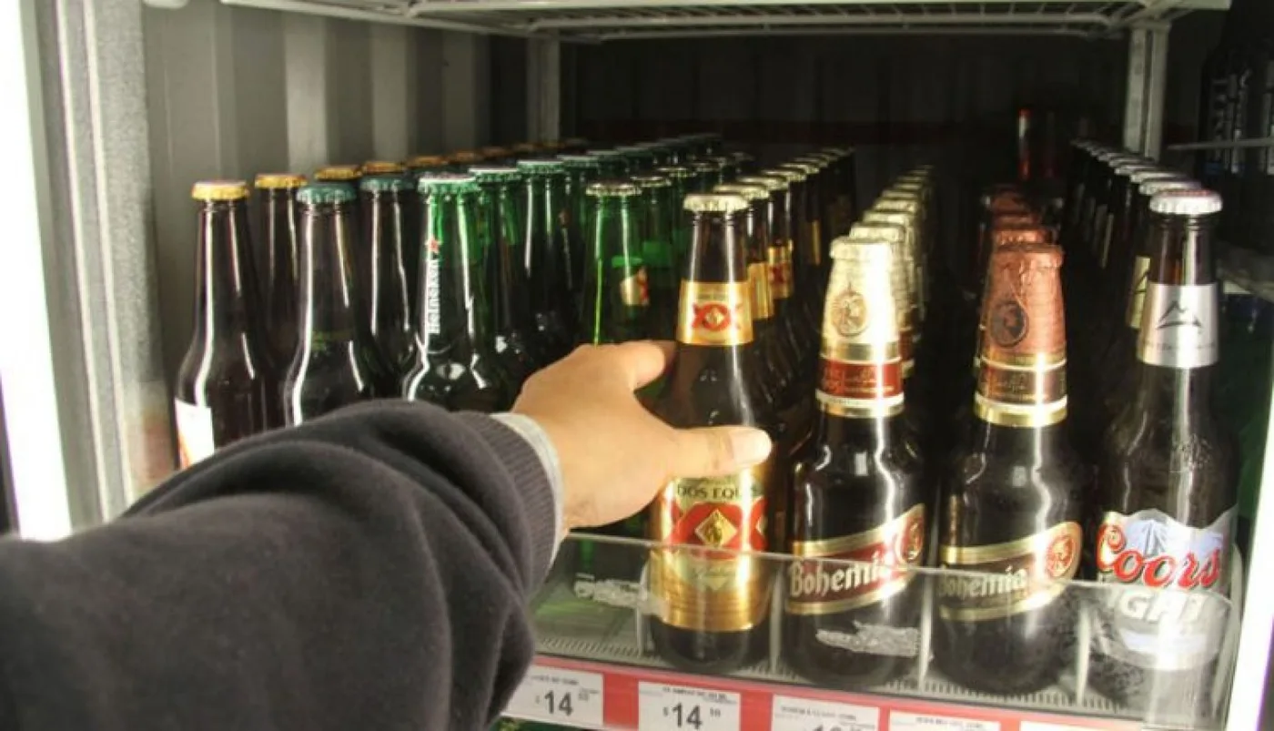 Aplican Ley Seca y prohíben venta de vino y cerveza en 50 localidades del país
