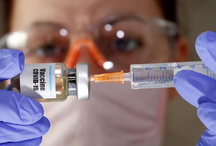 Laboratorios de todo el mundo luchan por desarrollar una vacuna exitosa